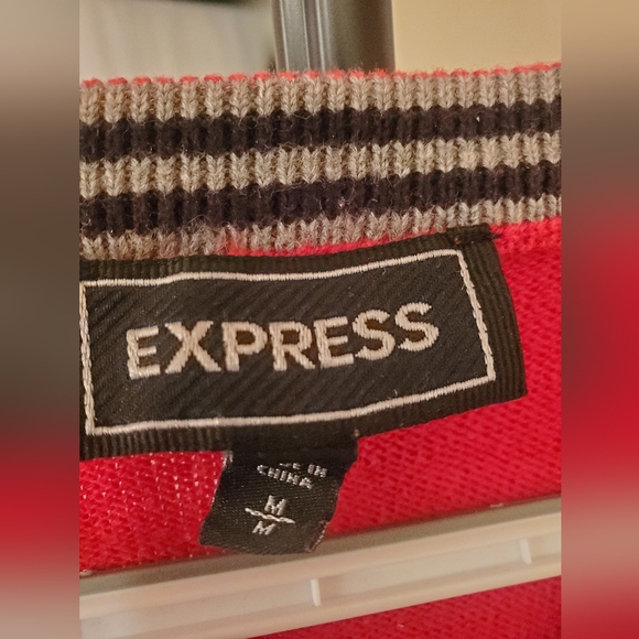 Men's Express Red Sweater Medium - Picture 2 of 7